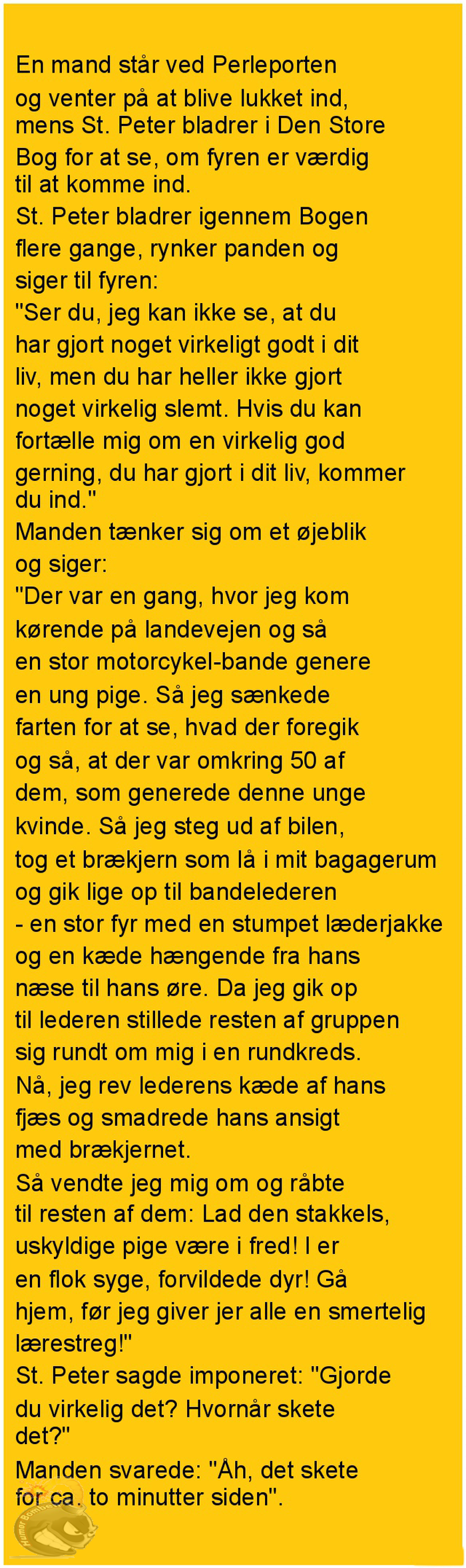 En mand står foran perleporten