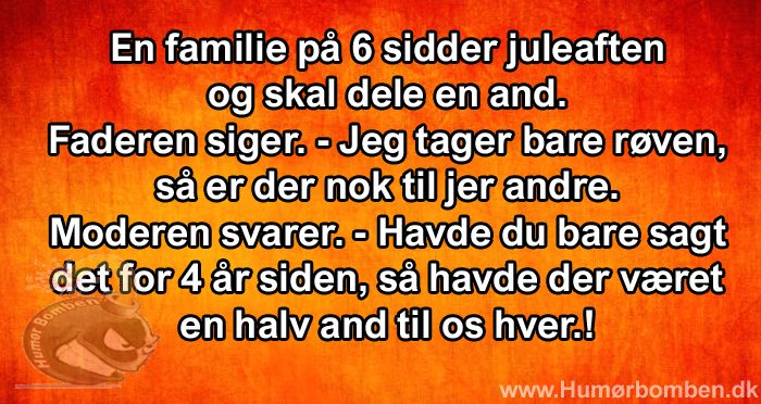 En familie på 6 sidder juleaften